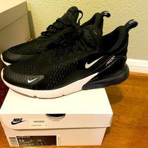 Men’s Nike Air Max 270. Size 12